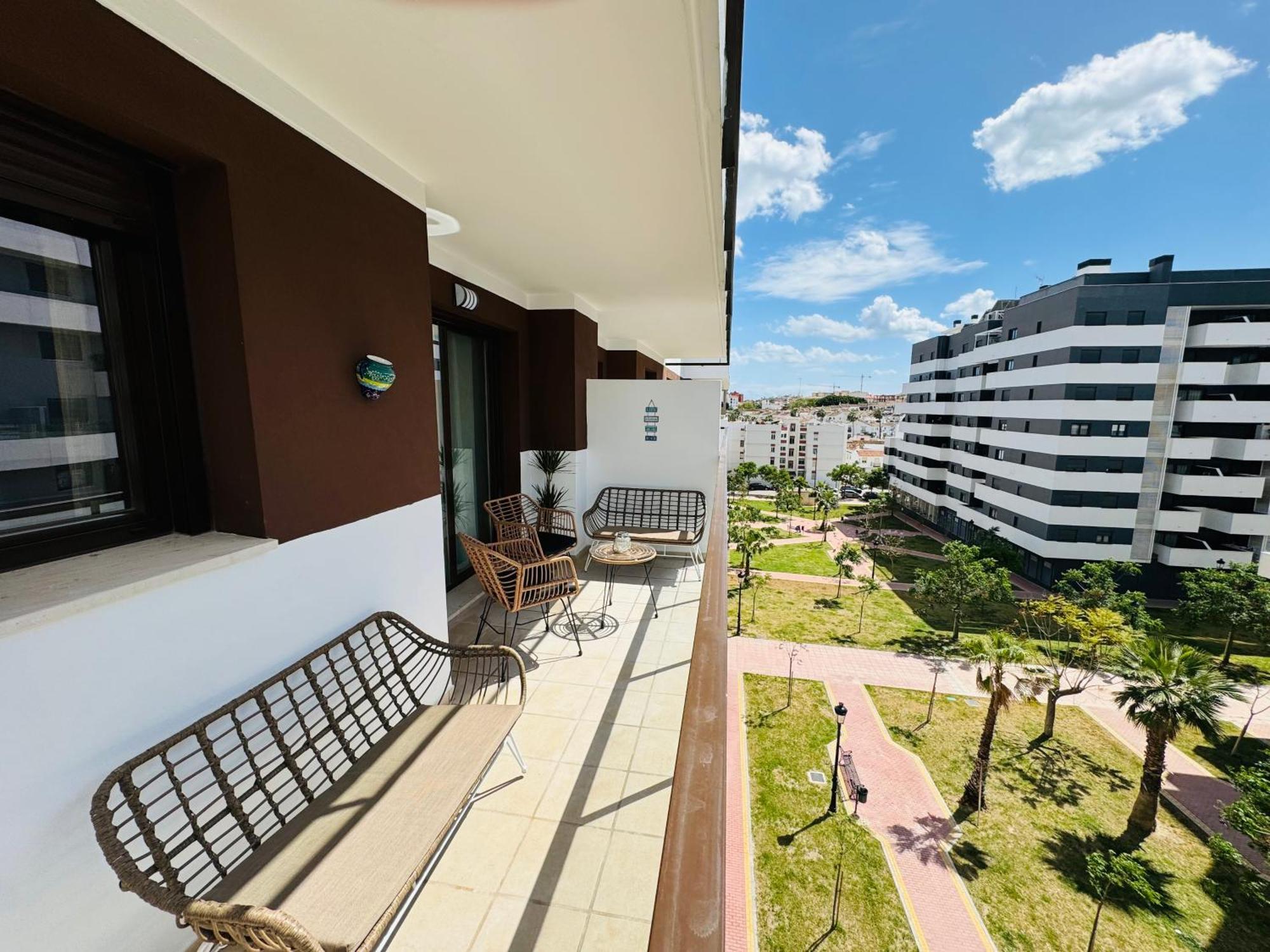 Апартаменты Parking Privado! Sol Y Mar Tu Hogar En La Costa Эстепона Экстерьер фото